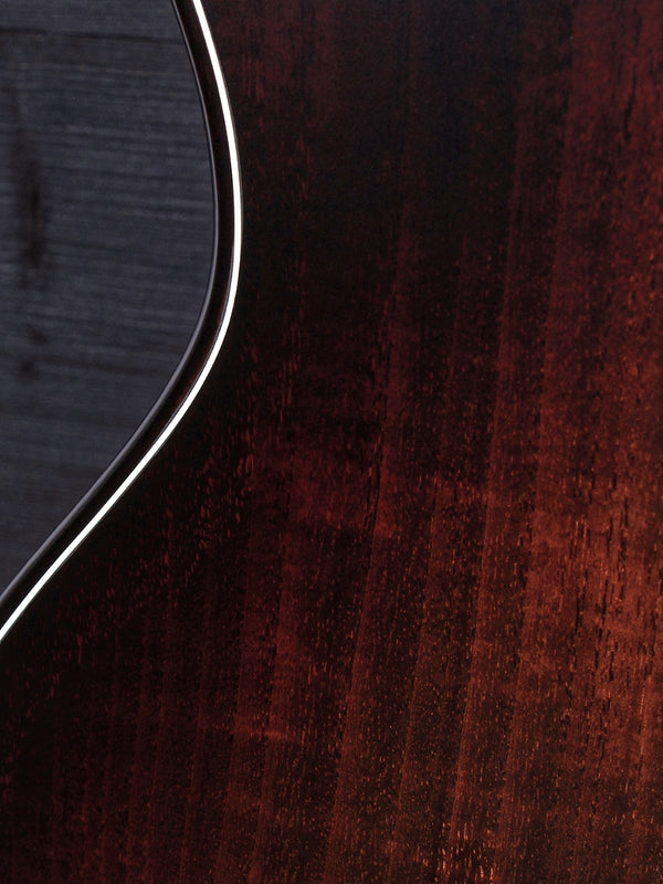 Pre-Owned Taylor Builder’s Edition 324ce Urban Ash - Mahogany Top