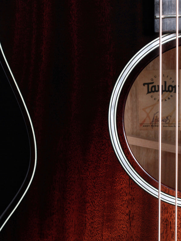 Pre-Owned Taylor Builder’s Edition 324ce Urban Ash - Mahogany Top