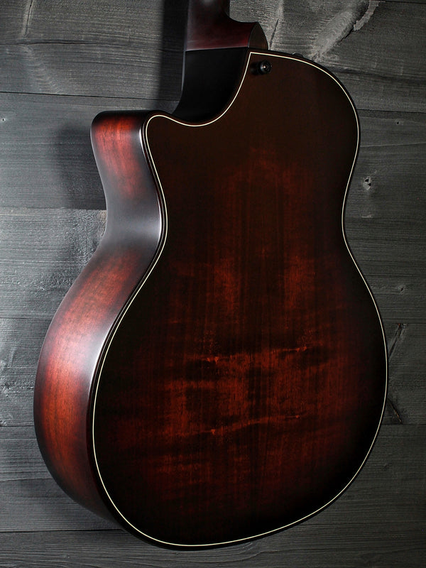 Pre-Owned Taylor Builder’s Edition 324ce Urban Ash - Mahogany Top