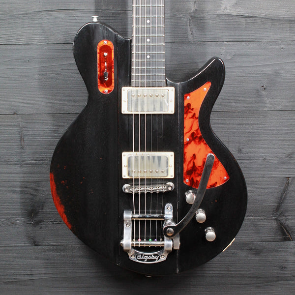 Eastman Juliet-Bigsby Antique Varnish Black w/ Deluxe Soft Case