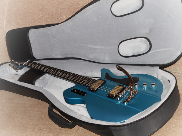 Eastman Juliet LA Celestine Blue Electric Solidbody Guitar