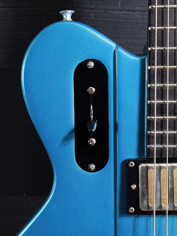 Eastman Juliet LA Celestine Blue Electric Solidbody Guitar