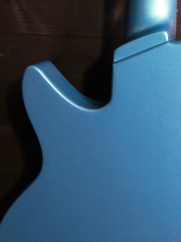 Eastman Juliet LA Celestine Blue Electric Solidbody Guitar