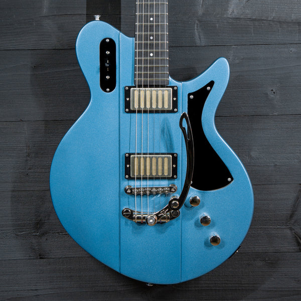 Eastman Juliet LA Celestine Blue Electric Solidbody Guitar