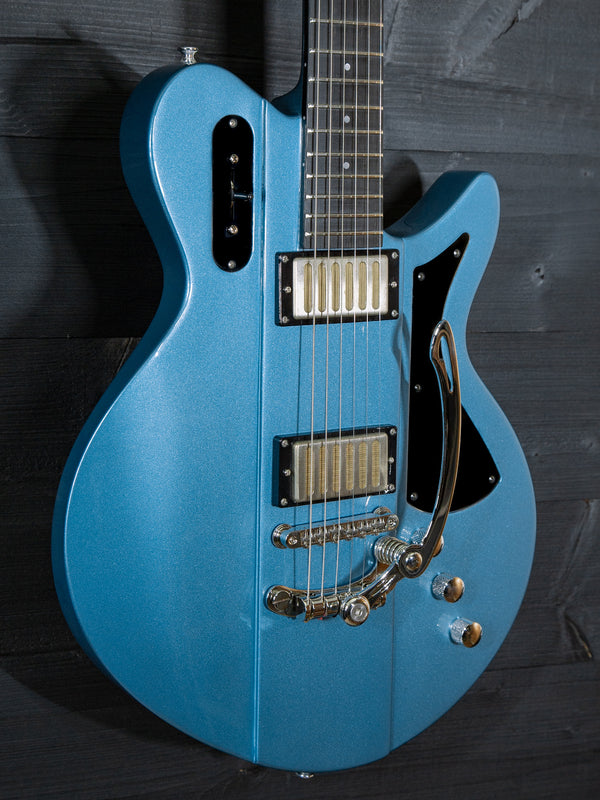 Eastman Juliet LA Celestine Blue Electric Solidbody Guitar