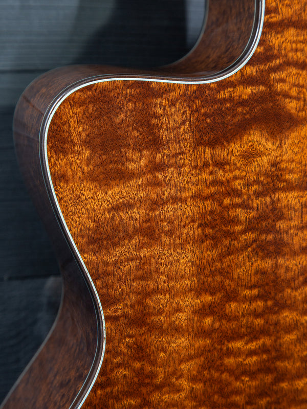 Eastman L-OMCE-QS Luthier Series Quilted Sapele / European Spruce w/ Cutaway+Electronics