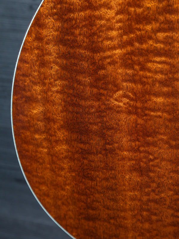 Eastman L-OMCE-QS Luthier Series Quilted Sapele / European Spruce w/ Cutaway+Electronics