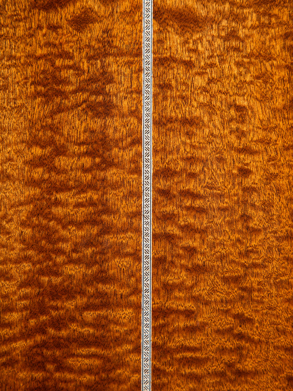 Eastman L-OMCE-QS Luthier Series Quilted Sapele / European Spruce w/ Cutaway+Electronics