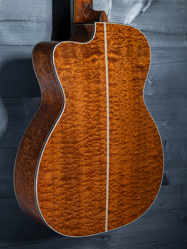 Eastman L-OMCE-QS Luthier Series Quilted Sapele / European Spruce w/ Cutaway+Electronics