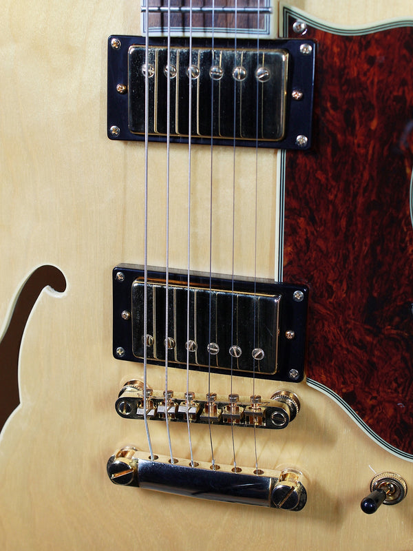 Pre-Owned Epiphone Sheraton II NA Semi-Hollowbody Electric-Guitar Natural