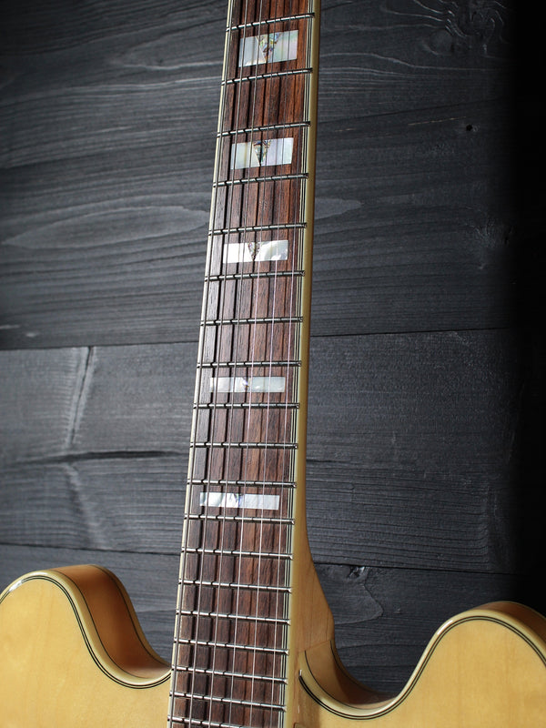 Pre-Owned Epiphone Sheraton II NA Semi-Hollowbody Electric-Guitar Natural