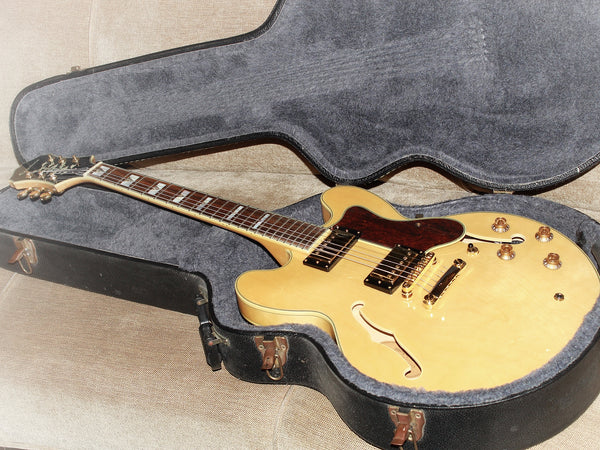 Pre-Owned Epiphone Sheraton II NA Semi-Hollowbody Electric-Guitar Natural