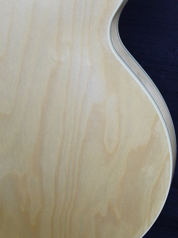 Pre-Owned Epiphone Sheraton II NA Semi-Hollowbody Electric-Guitar Natural