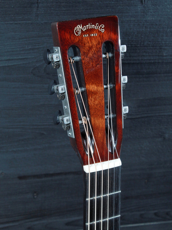 Martin Custom Shop 000 12-Fret Quilted Mahogany Acoustic Guitar