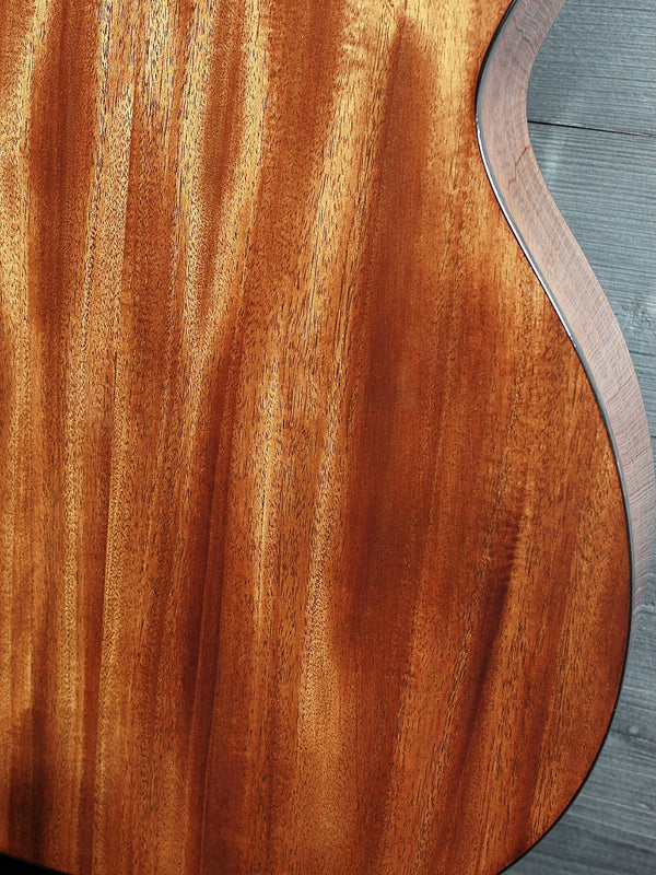 Martin Guitar 000E-Retro Plus Mahogany Solid Wood Acoustic-Electric Guitar
