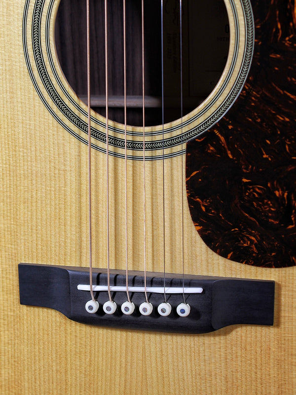 Martin 000-EC 30th Anniversary Eric Clapton Acoustic Guitar Limited