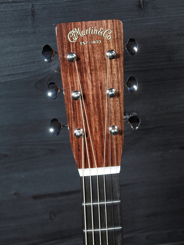 Martin 000-EC 30th Anniversary Eric Clapton Acoustic Guitar Limited
