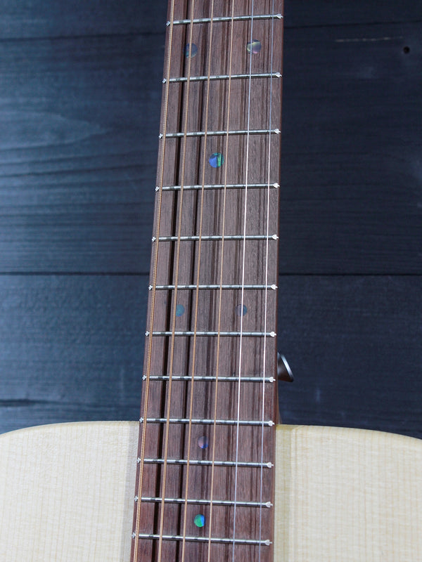 Martin 000-X2E Solid Sitka Top X-Series Brazilian HPL Acoustic-Electric Guitar