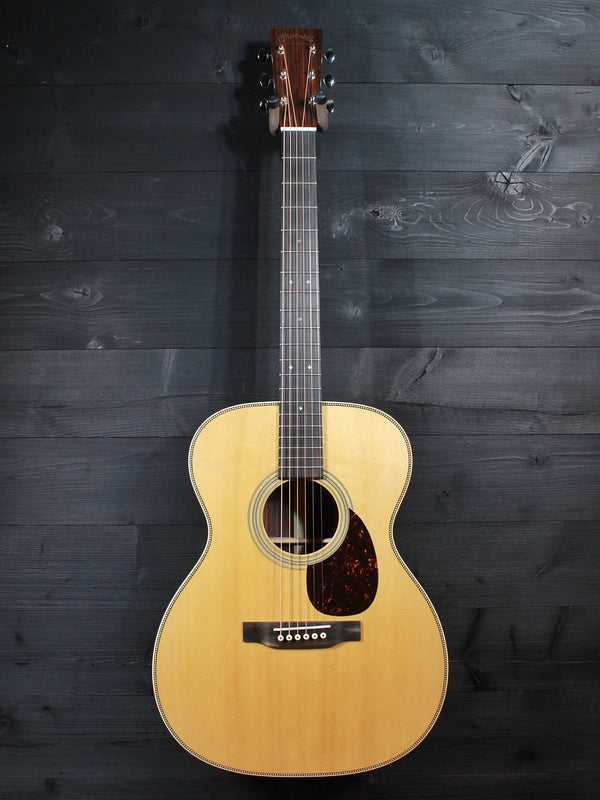 Martin OM-28 Acoustic Guitar - Natural Rosewood / Spruce