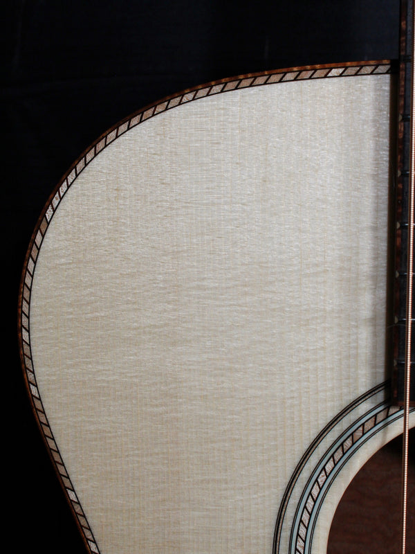 Santa Cruz Guitar Company Custom OM Quilted Sapele / Moon Spruce