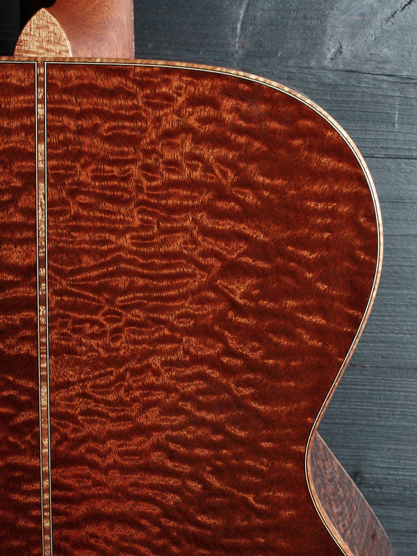 Santa Cruz Guitar Company Custom OM Quilted Sapele / Moon Spruce