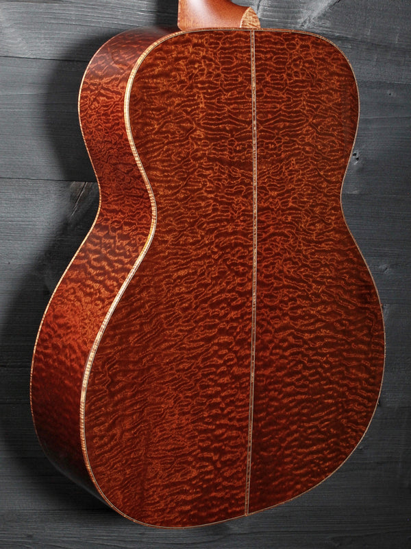 Santa Cruz Guitar Company Custom OM Quilted Sapele / Moon Spruce