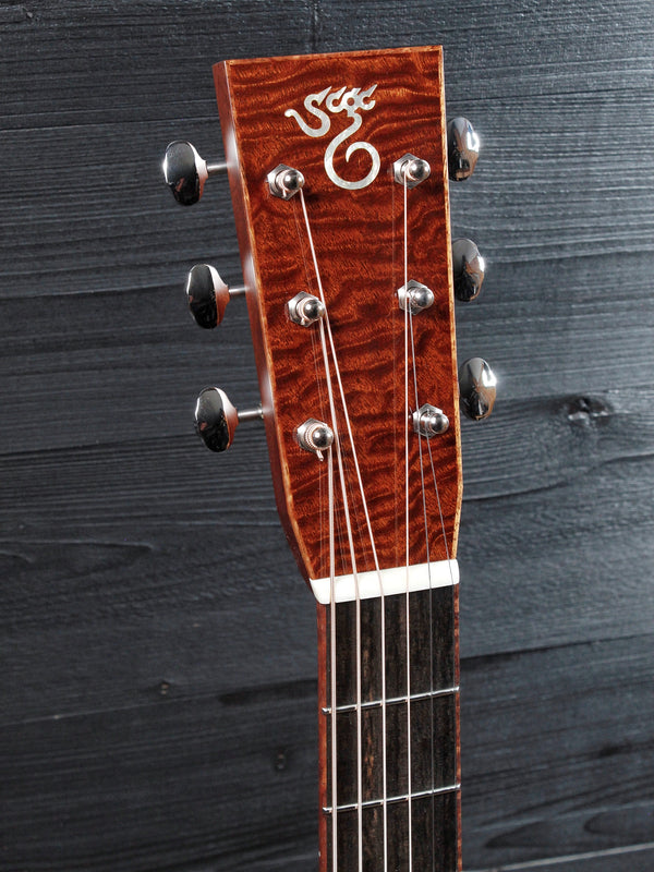 Santa Cruz Guitar Company Custom OM Quilted Sapele / Moon Spruce