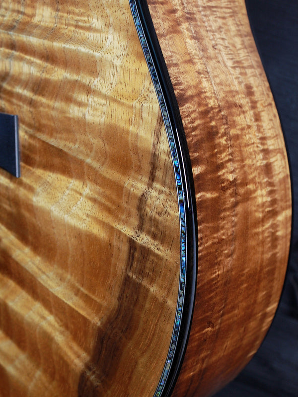 Taylor Custom Grand Auditorium Hand-Selected Premium Grade Koa Acoustic Guitar
