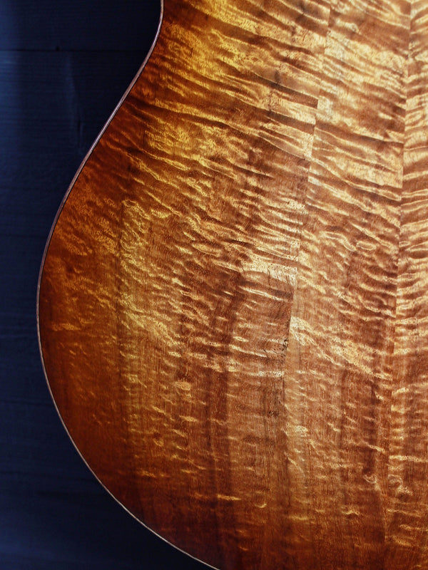 Taylor Custom Grand Theater #15 C11e B4015 Sinker Redwood / AA Koa Guitar