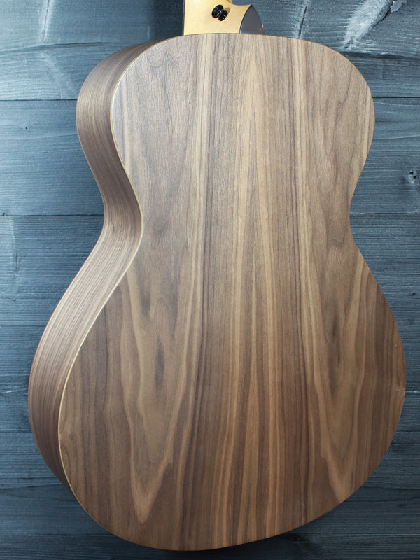 Taylor Academy 22e Walnut w/ Travel Bag Demo Acoustic-Electric Guitar