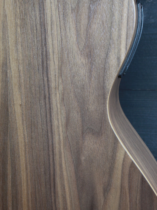 Taylor Academy 22e Walnut w/ Travel Bag Demo Acoustic-Electric Guitar