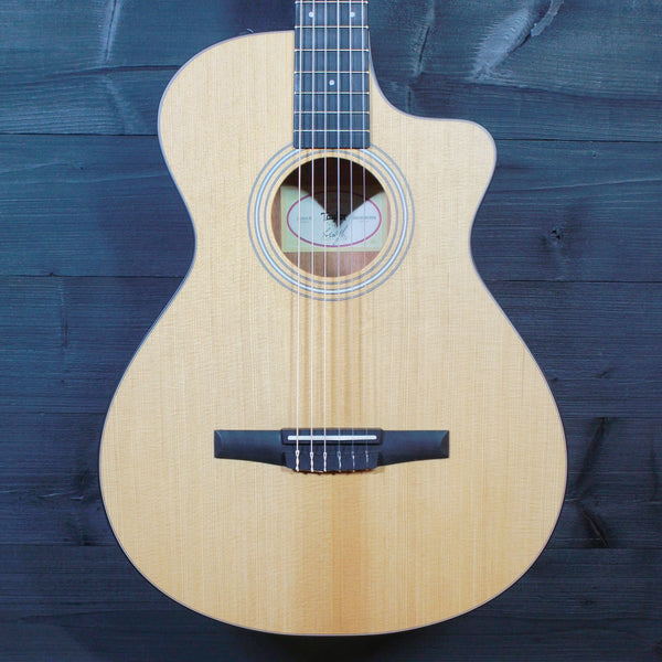 Taylor 112ce N Nylon String Sapele / Spruce Grand Concert Demo Acoustic-Electric