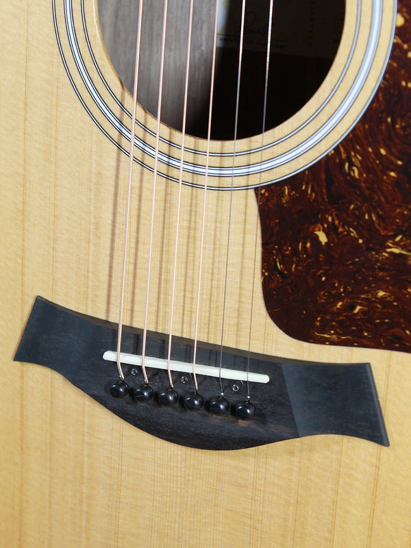 Taylor 210ce Walnut / Spruce Demo Model Dreadnought Guitar - ES2 Electronics