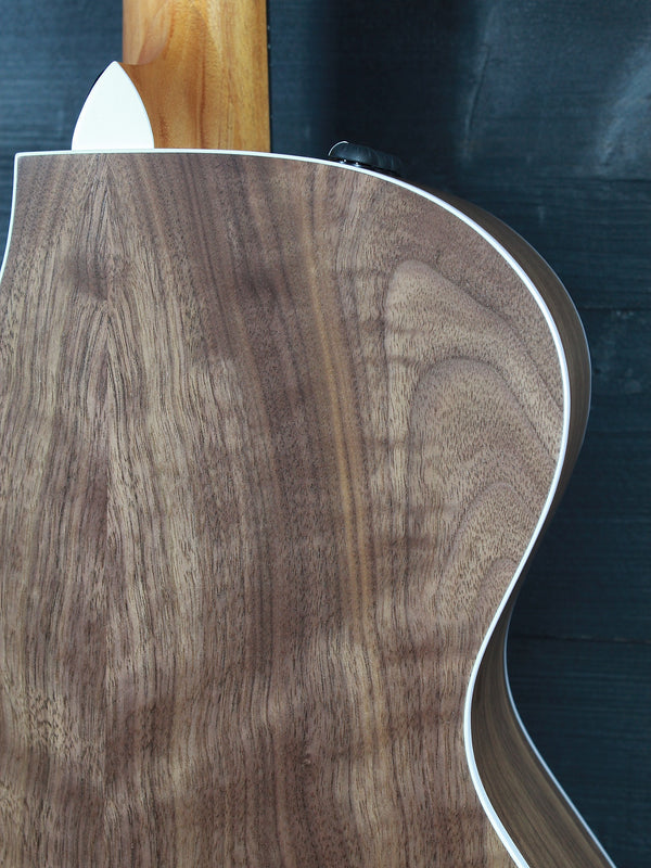 Taylor 212ce Walnut Grand Concert Acoustic-Electric Guitar - Natural Demo Model