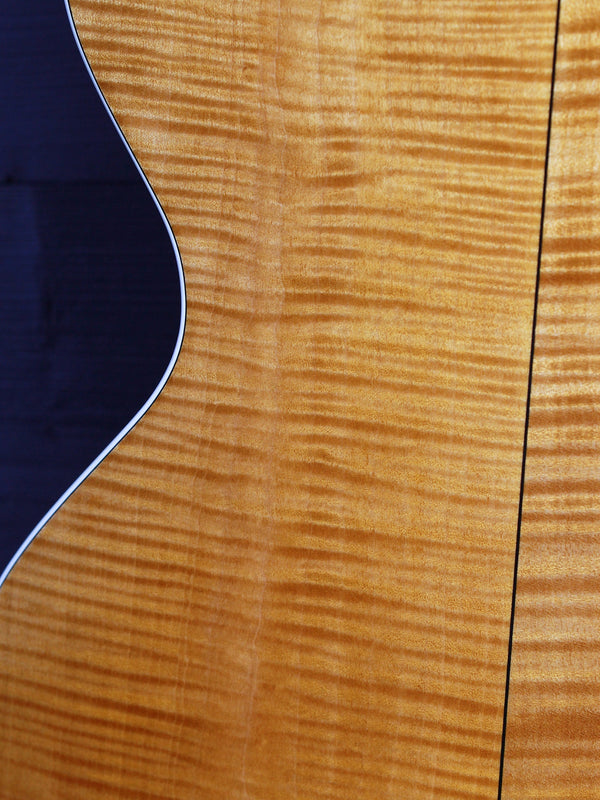 Pre-Owned Taylor 655e 12-String Maple Jumbo Acoustic-Electric Guitar