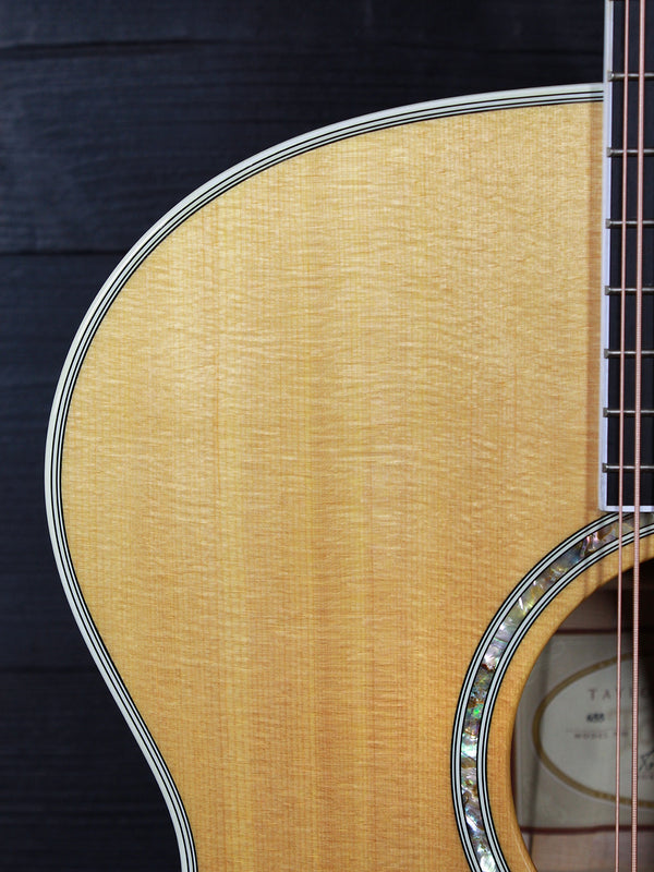 Pre-Owned Taylor 655e 12-String Maple Jumbo Acoustic-Electric Guitar