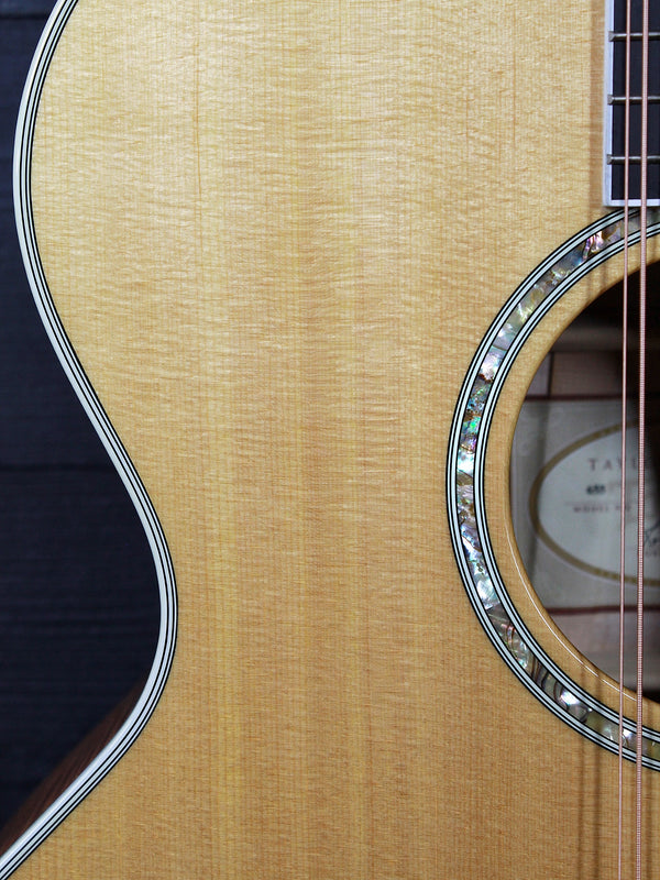 Pre-Owned Taylor 655e 12-String Maple Jumbo Acoustic-Electric Guitar