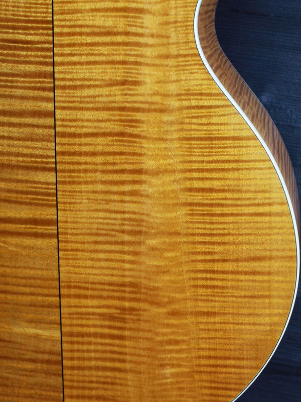 Pre-Owned Taylor 655e 12-String Maple Jumbo Acoustic-Electric Guitar