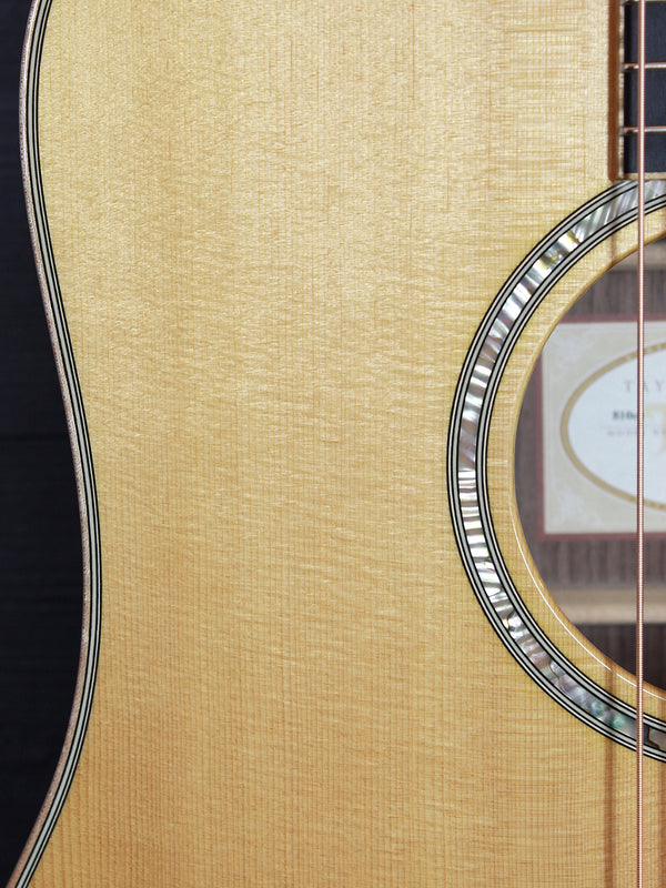 Pre-Owned Taylor 810ce Rosewood / Spruce Dreadnought Acoustic-Electric Guitar c.2013