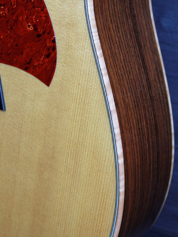 Pre-Owned Taylor 810ce Rosewood / Spruce Dreadnought Acoustic-Electric Guitar c.2013