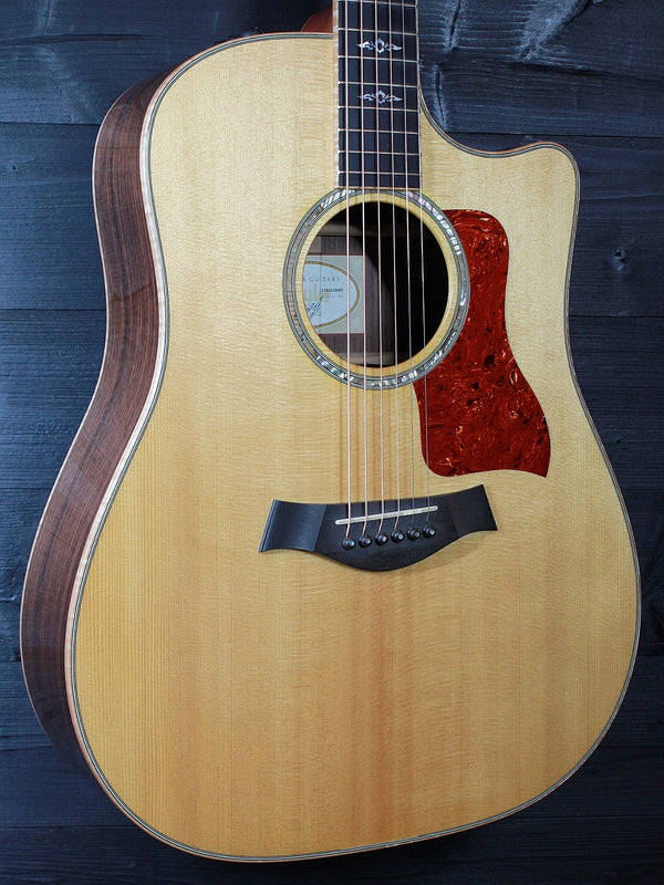 Pre-Owned Taylor 810ce Rosewood / Spruce Dreadnought Acoustic-Electric Guitar c.2013