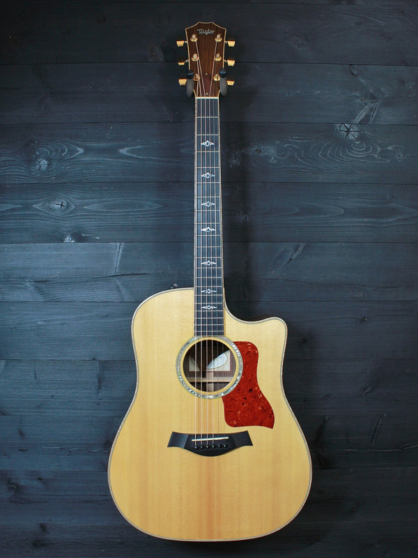 Pre-Owned Taylor 810ce Rosewood / Spruce Dreadnought Acoustic-Electric Guitar c.2013