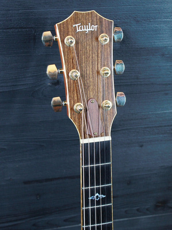 Pre-Owned Taylor 810ce Rosewood / Spruce Dreadnought Acoustic-Electric Guitar c.2013