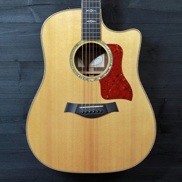 Pre-Owned Taylor 810ce Rosewood / Spruce Dreadnought Acoustic-Electric Guitar c.2013