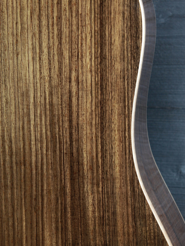 Pre-Owned Taylor 810ce Rosewood / Spruce Dreadnought Acoustic-Electric Guitar c.2013