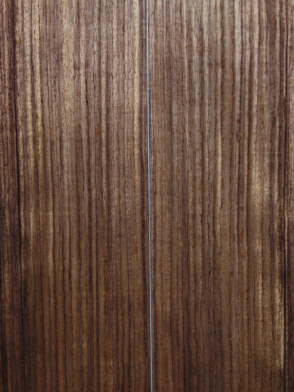 Pre-Owned Taylor 810ce Rosewood / Spruce Dreadnought Acoustic-Electric Guitar c.2013