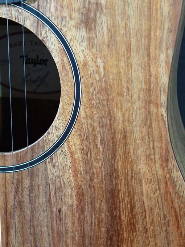 Taylor BTe Koa Baby Taylor Acoustic Guitar w/ ES-B Electronics