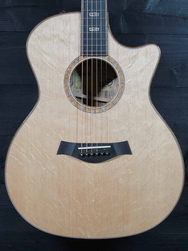 Taylor Custom #36 NAMM 2025 C14ce B5036 The Bengal-Grand Auditorium, Bearclaw Sitka Spruce/Tiger Myrtle