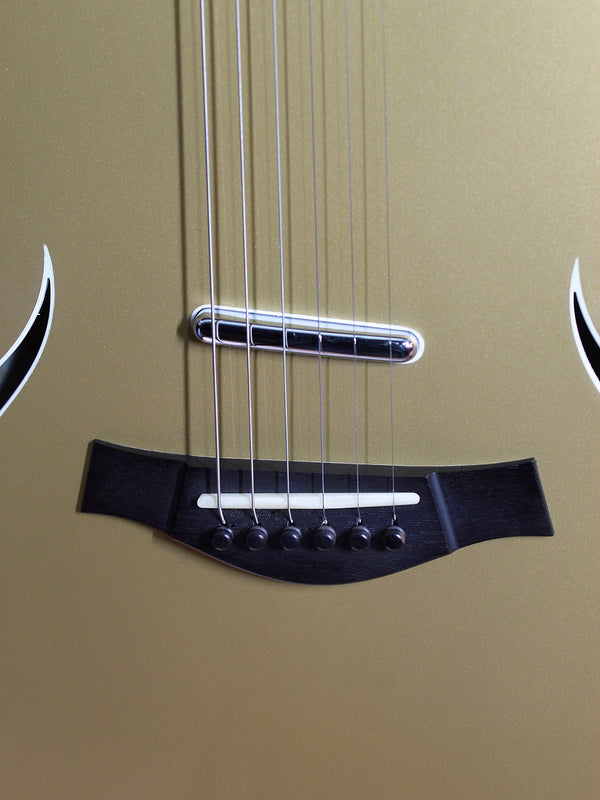 Pre-Owned Taylor T5 Aztec Gold Hybrid Acoustic-Electric Hybrid Guitar