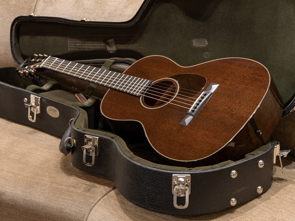 Pre-Owned Collings 001 MH All Mahogany Acoustic Guitar c.2013